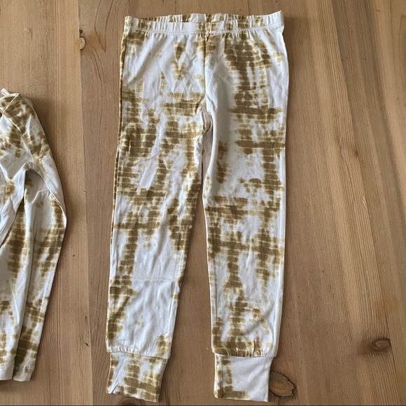 NWT✨ Kate Quinn “The Woods” • Tie Die Pajama 4T - Picture 5 of 6